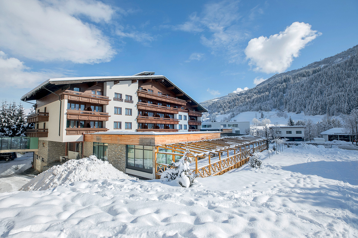 Hotel Victoria SKI OPENING ****