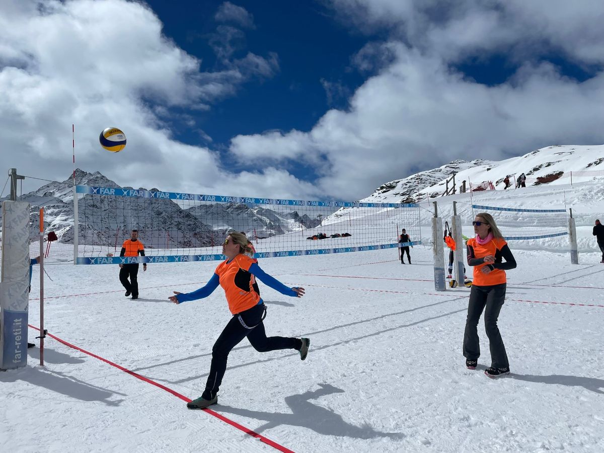Snow Volleyball v Santa Caterine